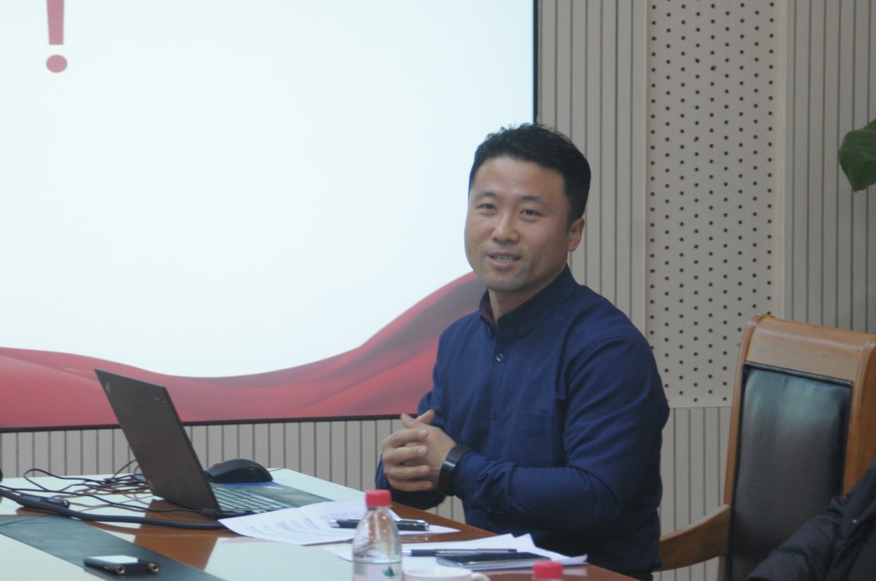 过程所资源化工党支部支部书记王体壮作报告